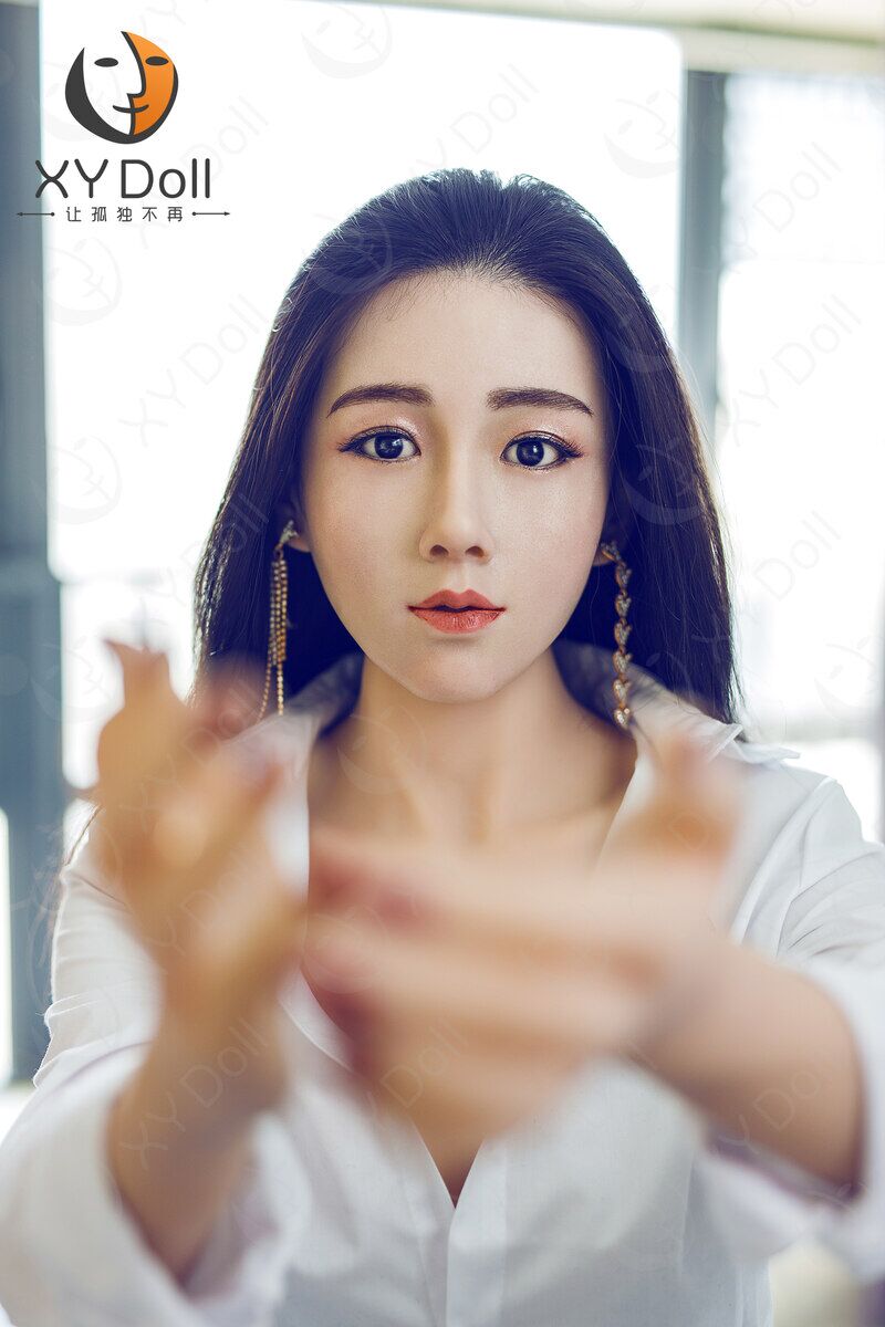 168cm5ft6C-cup–Eleanore(2) 168cm5ft6 C-cup – Eleanore