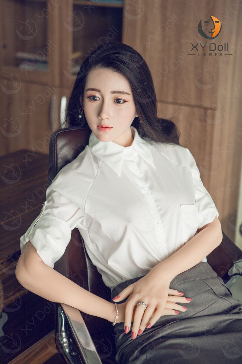 168cm5ft6C-cup–Iris(3) 168cm5ft6 C-cup – Iris