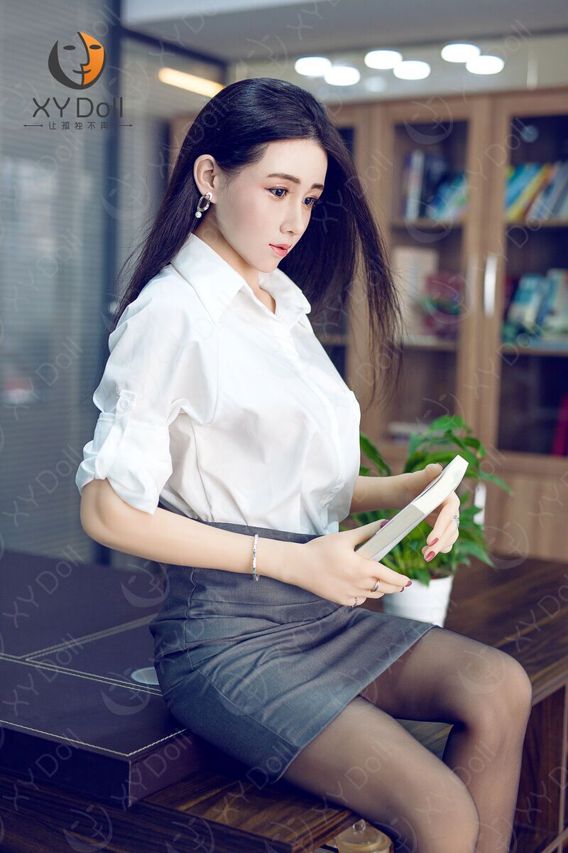 168cm5ft6C-cup–Iris(5) 168cm5ft6 C-cup – Iris