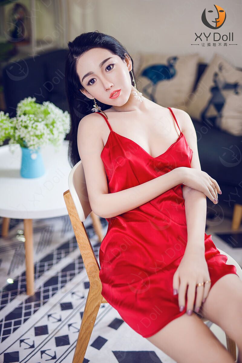 168cm5ft6 C-cup – Nicole